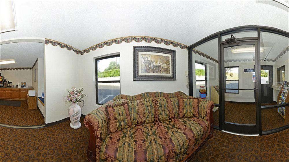 America'S Best Value Inn Стейтсвилл Экстерьер фото