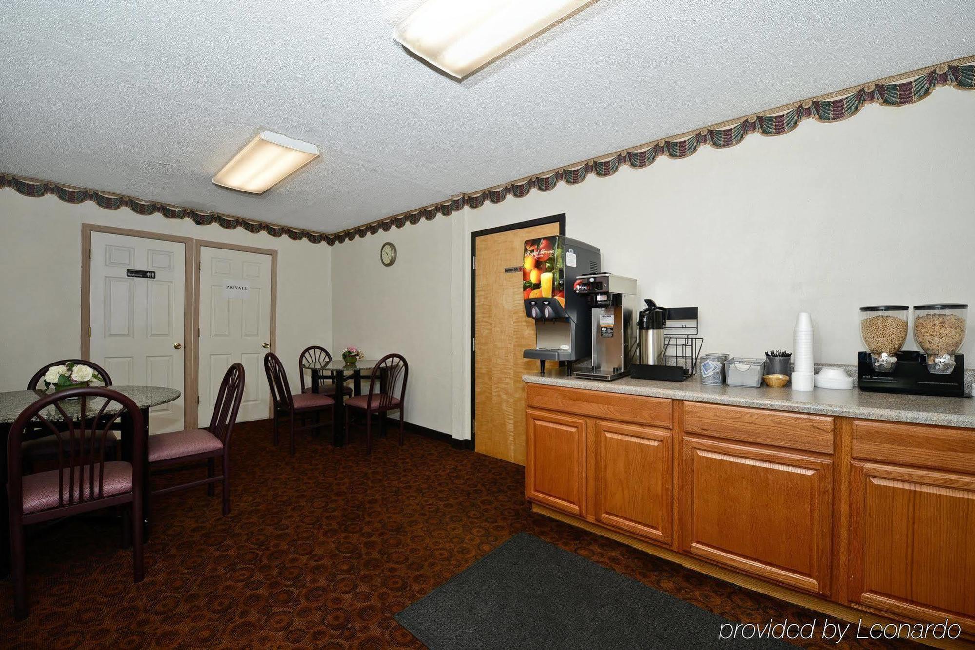 America'S Best Value Inn Стейтсвилл Номер фото